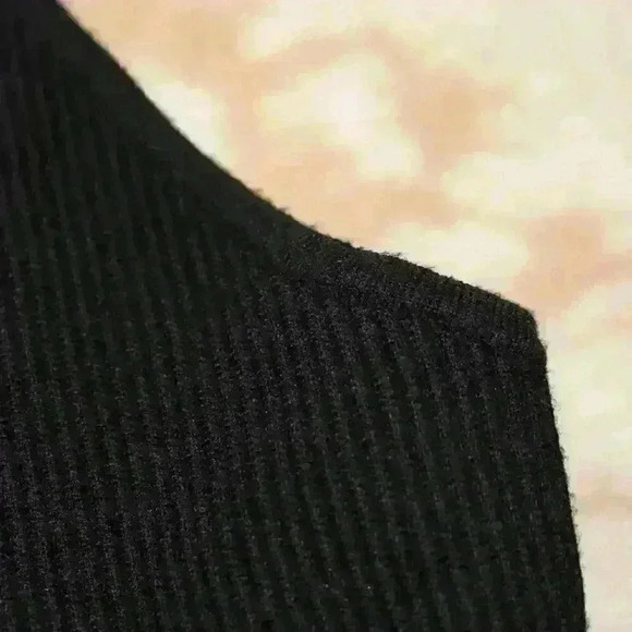 BAR III Ribbed Stretchy Black Knit Chic Thick Flattering Tank Top Women Medium - Picture 7 of 10